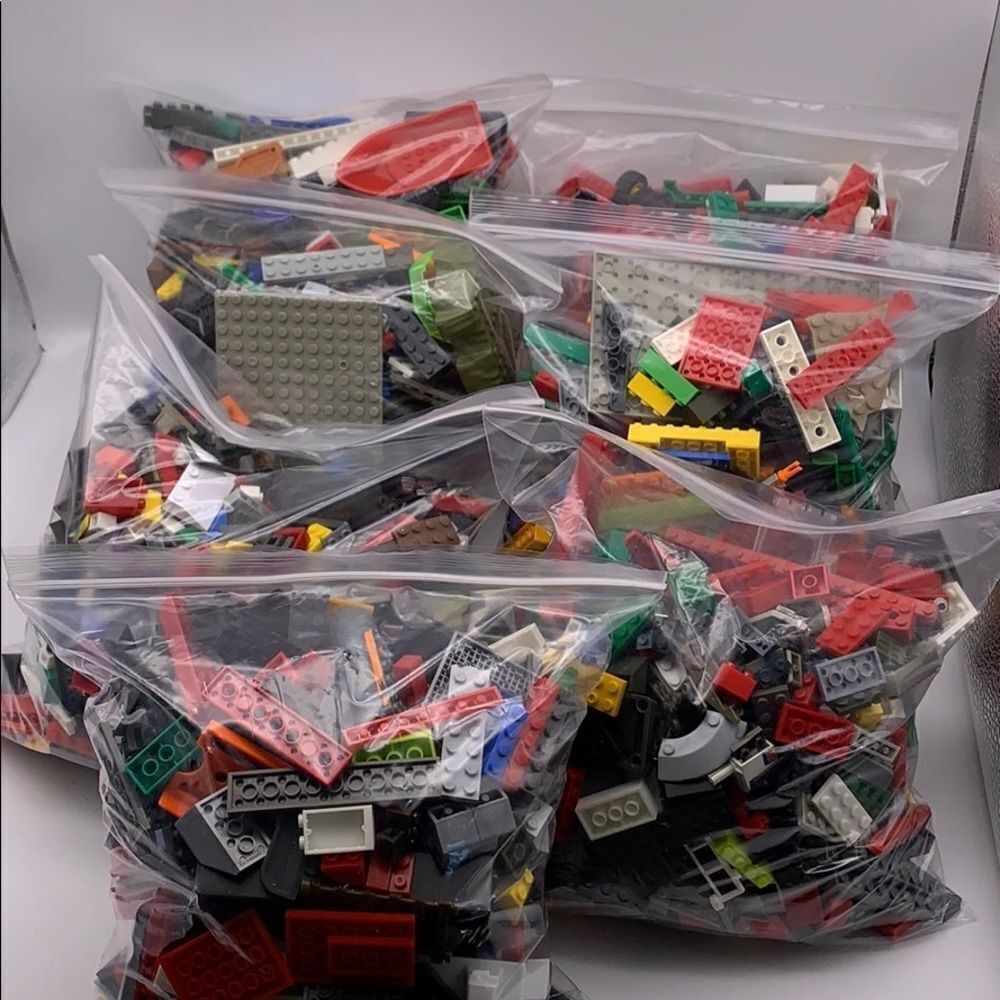 1 Gallon Mystery Bag Small Building Blocks